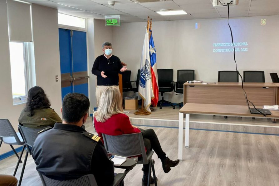 DPP de Cardenal Caro, Carlos Cisterna encabeza reunión de seguridad pública previo al Plebiscito Constitucional