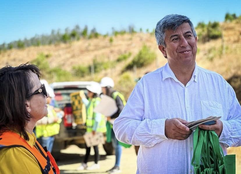 Ministra de Minería encabeza junto a Delegado Presidencial de Cardenal Caro, campaña de prevención de incendios forestales