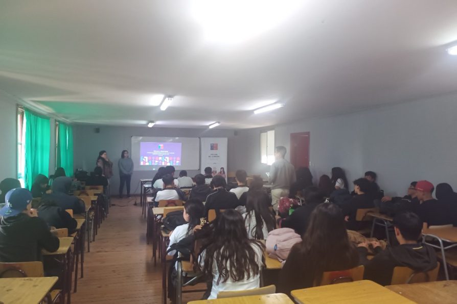 Un Taller sobre Género y Afectividad realizó la Delegación Presidencial en Liceo El Rosario de Litueche