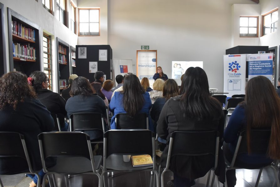 Dialogo sobre el Sistema Nacional de Cuidados se realizó en la comuna de Marchigüe