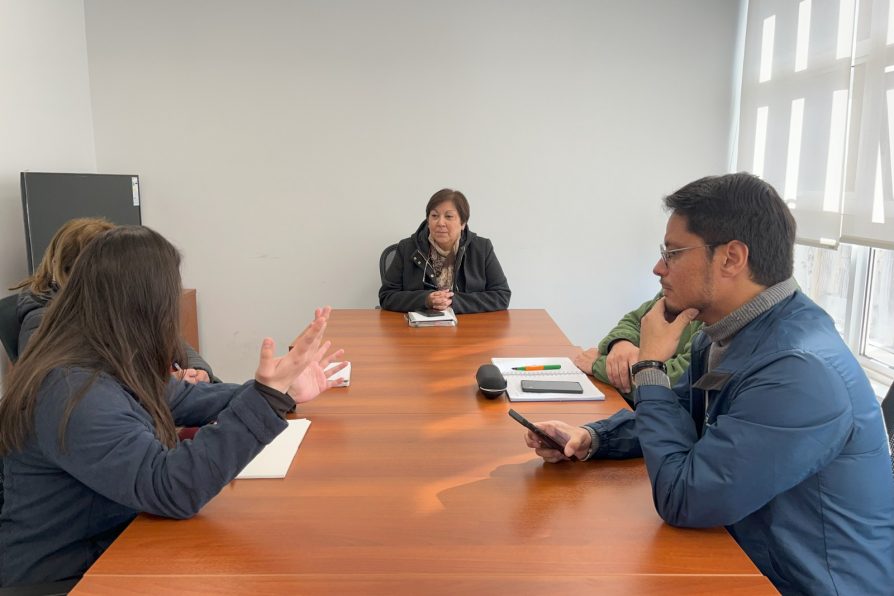 Nuestra Delegada Presidencial se Reunió con Productores de Sal de Cáhuil.